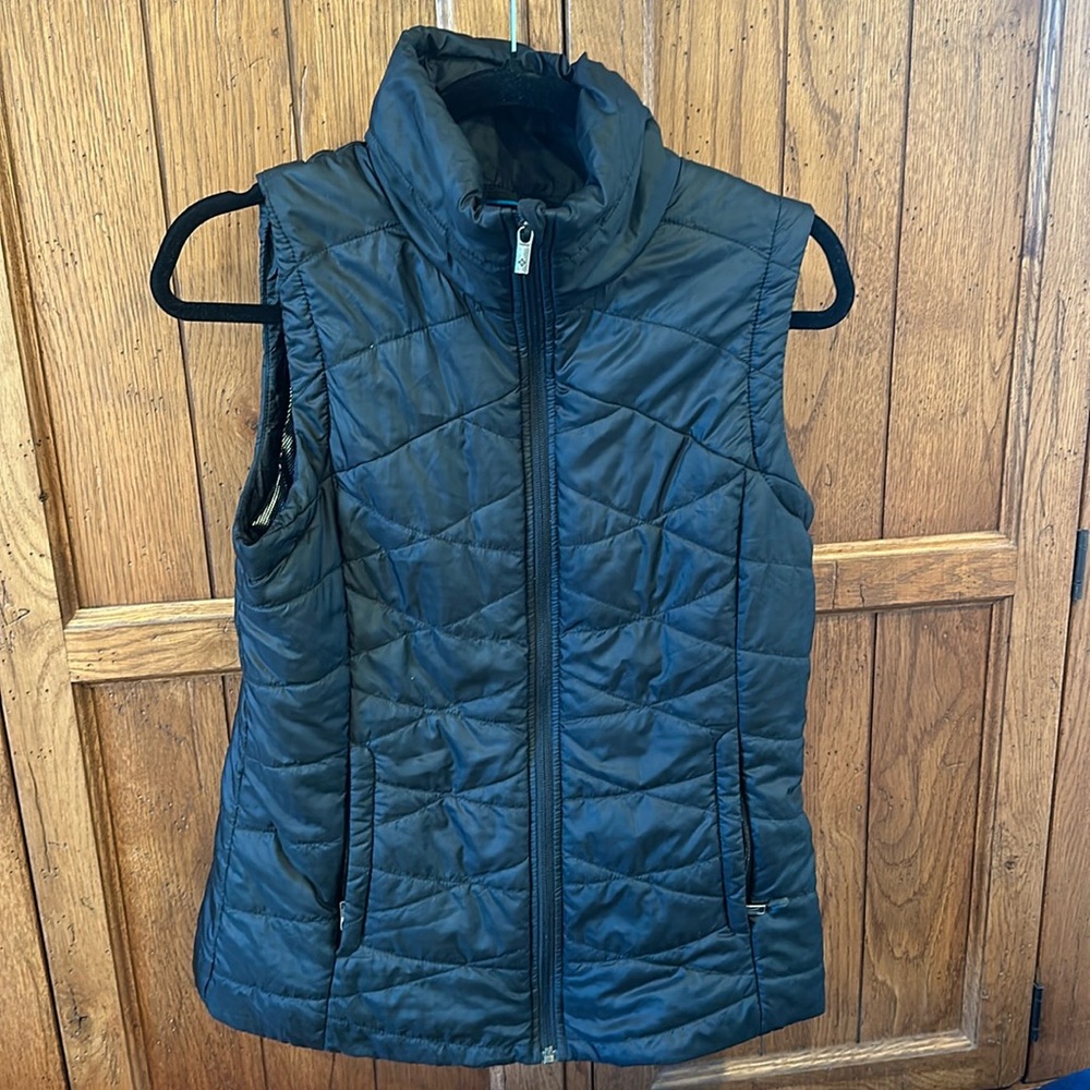 Columbia Omni-shield vest